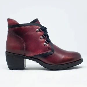 Botas de cuero con cordones en granate